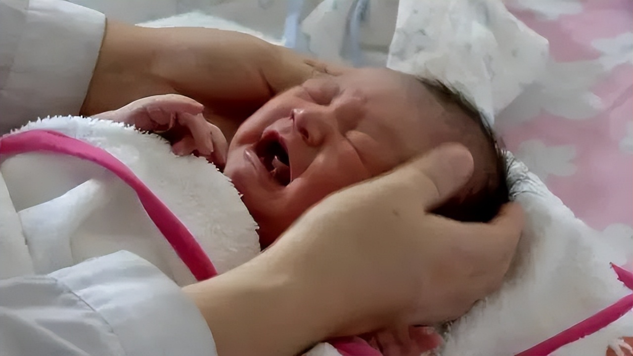 为儿子代购药母亲说自己不是毒贩,为救儿子代购药母亲称我不是毒贩