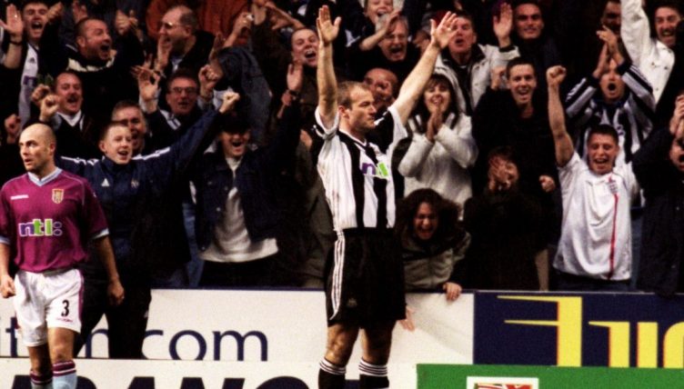 阿兰希勒单赛季进球,阿兰希勒退役纽卡斯尔联欢呼