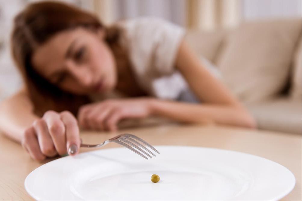 女生隐私部位的毛发变白，意味着体内有疾病吗？女性有必要了解