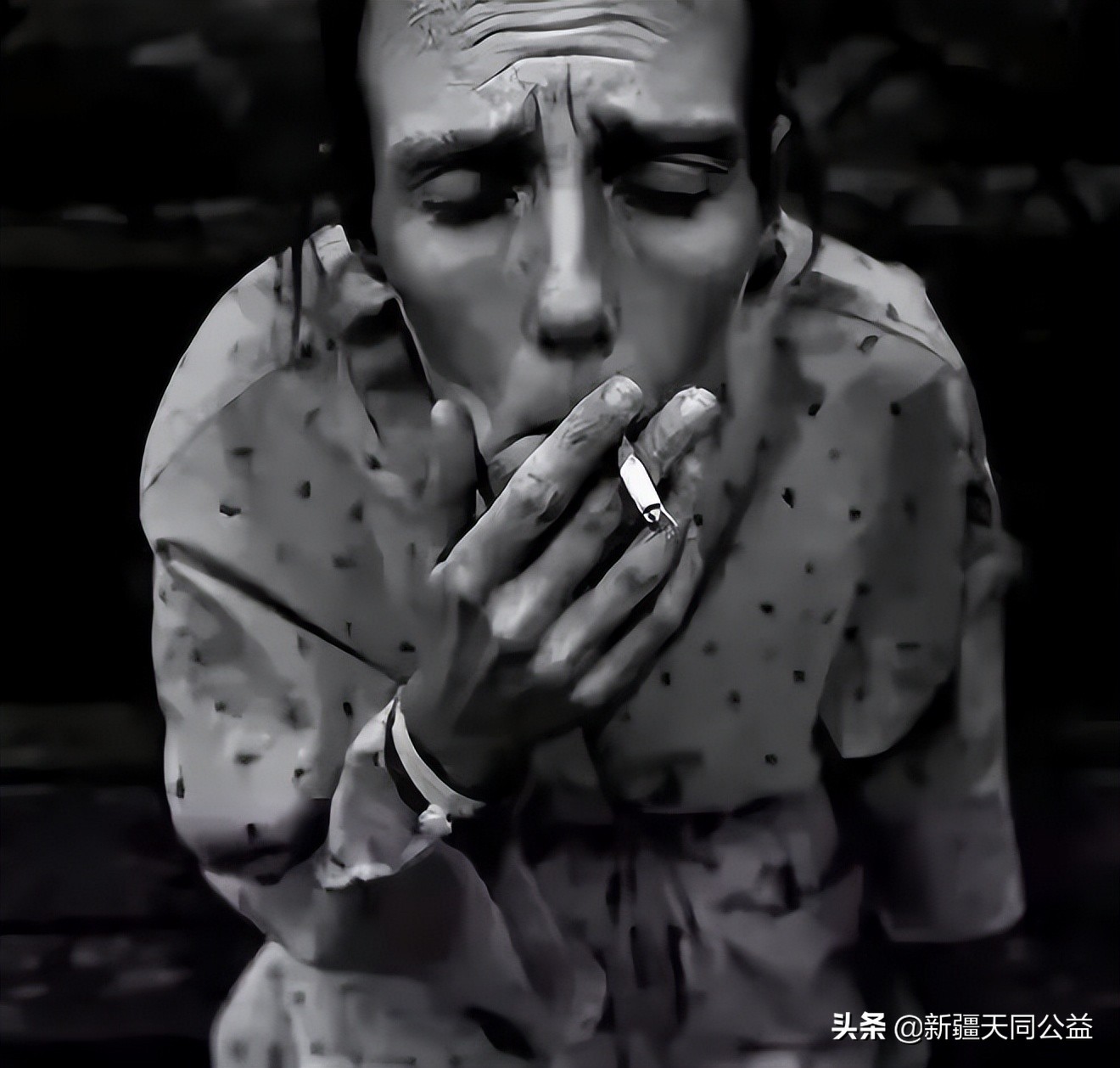 印度艾滋女投湖自尽，尸体被鱼啃食，如果我们吃鱼或水会被传染吗