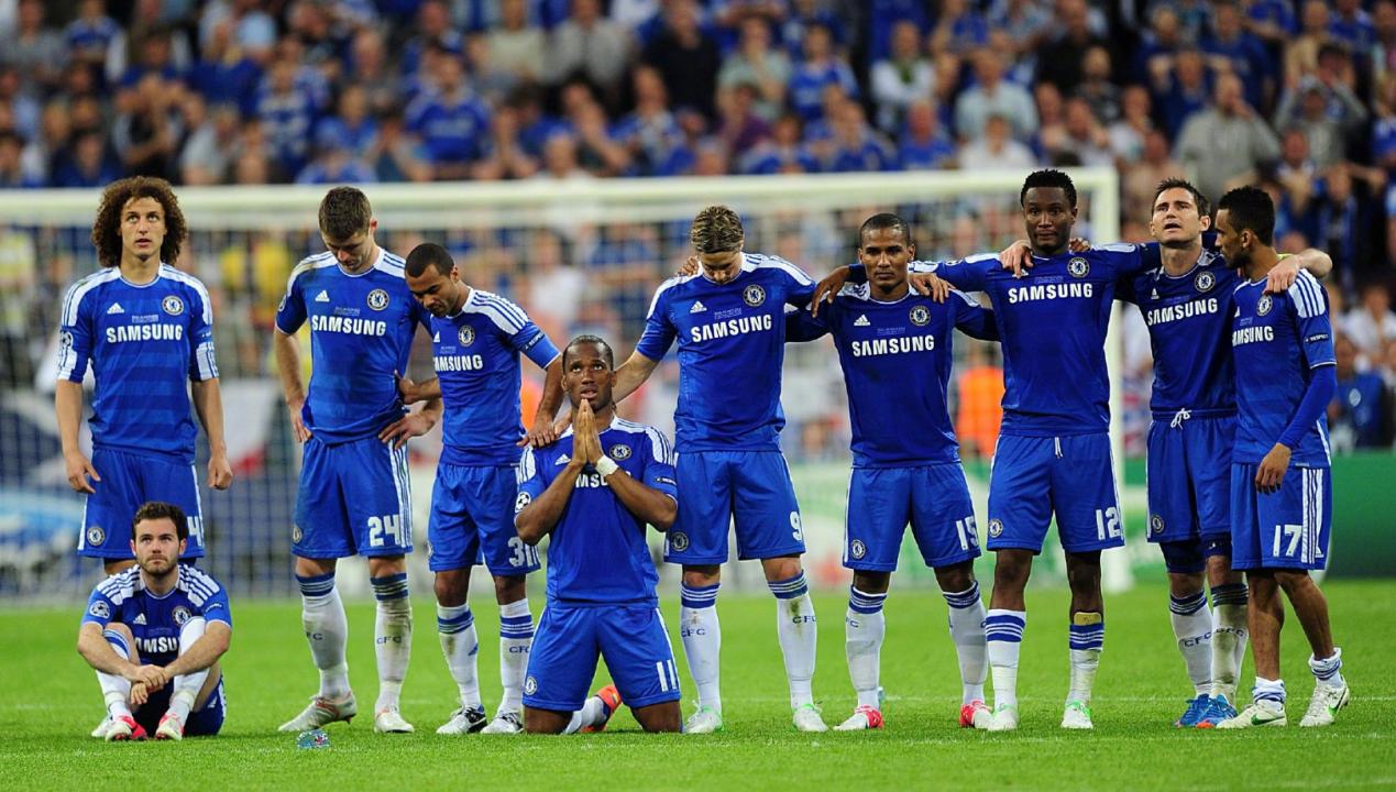 切尔西拜仁欧冠决赛德罗巴头球,切尔西夺欧冠德罗巴更衣室狂欢