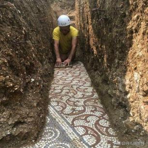 日军抽打伪军,日寇残忍的暴行