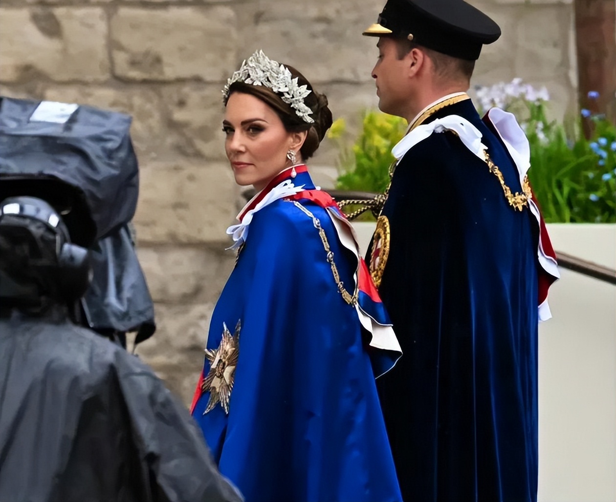 这一次的加冕礼，让“小三上位”的卡米拉，成了全世界的笑话