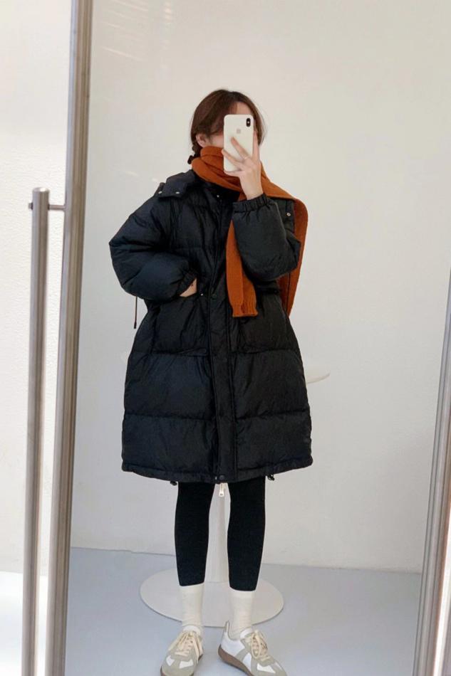 羽绒服里面穿什么内搭,2022欧美羽绒服最火爆款洋气内搭