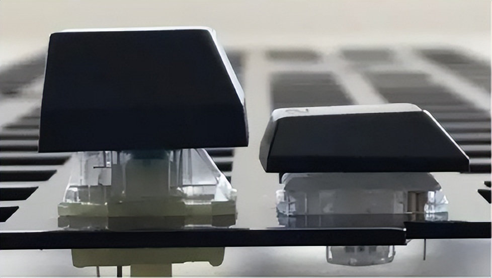 键盘的顺序为什么不是abcd,为什么键盘的abcd是乱的