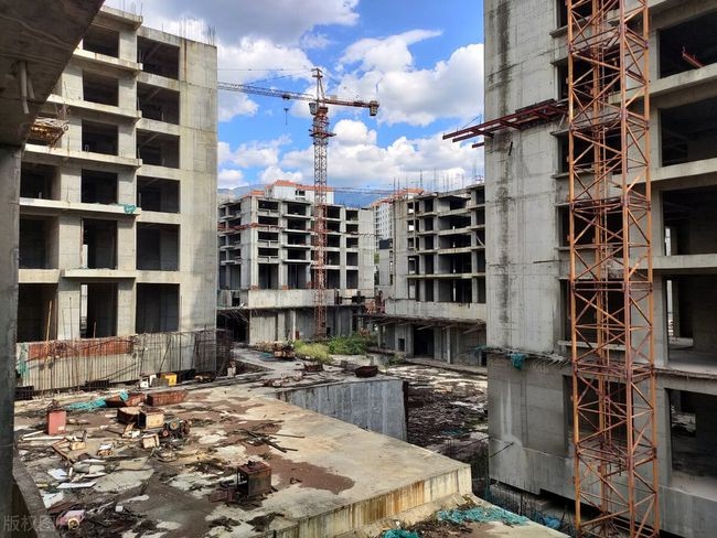 贷款392万元买别墅遇楼盘烂尾,上海男子银行借款42万