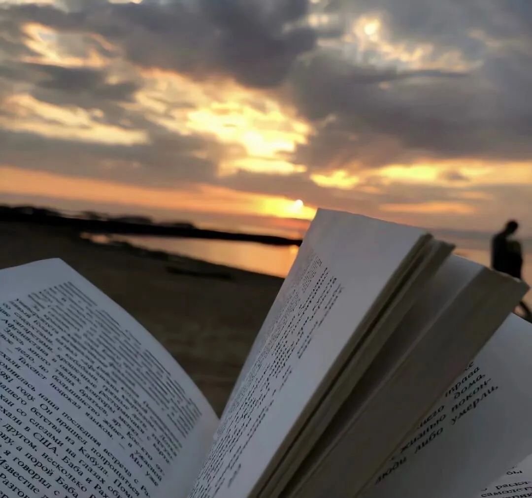 开始爱自己的时候全世界来爱你,当你自己爱自己时全世界都爱你