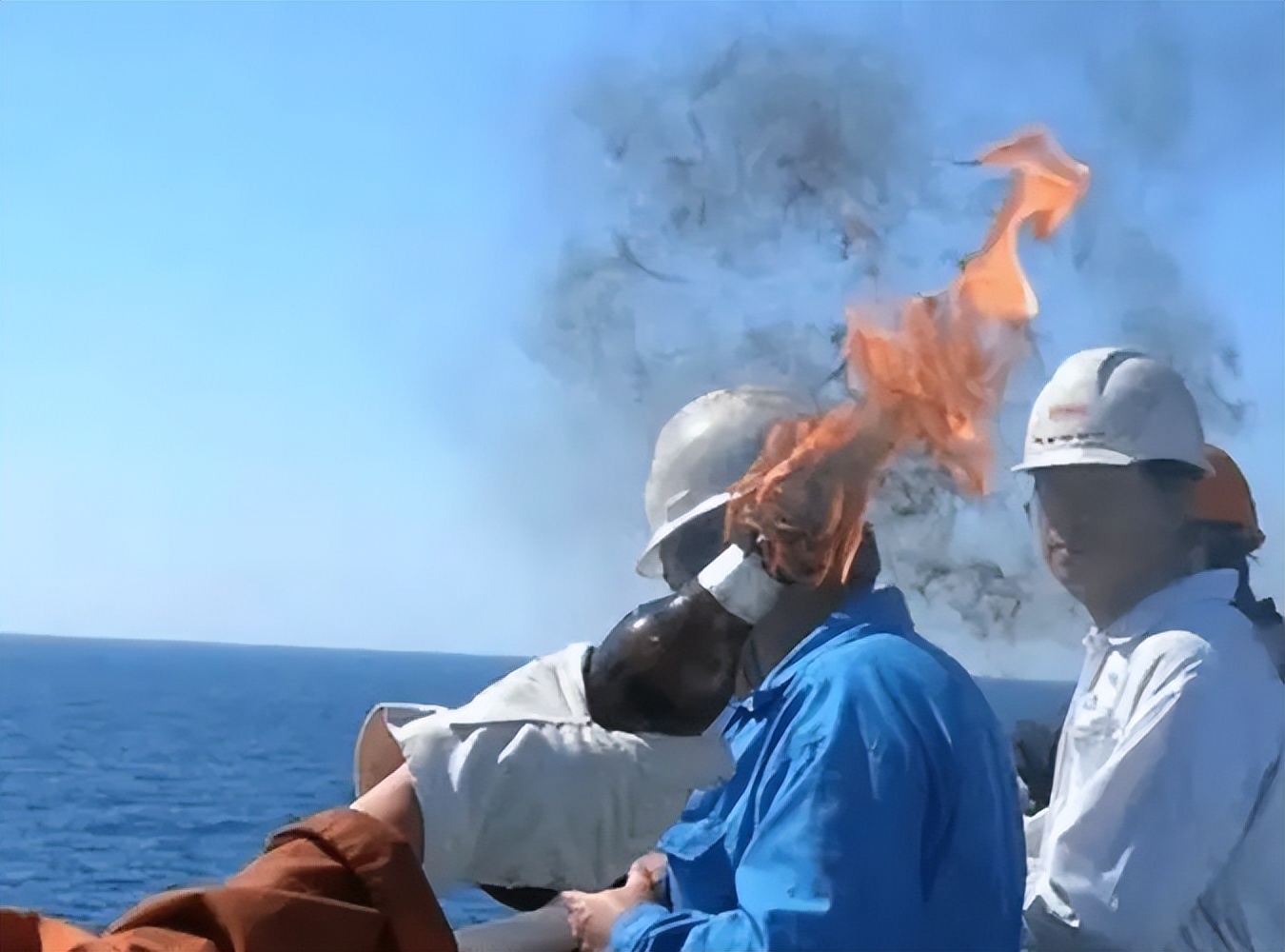 中国运输船遇到索马里海盗,中国运输船遇见索马里海盗