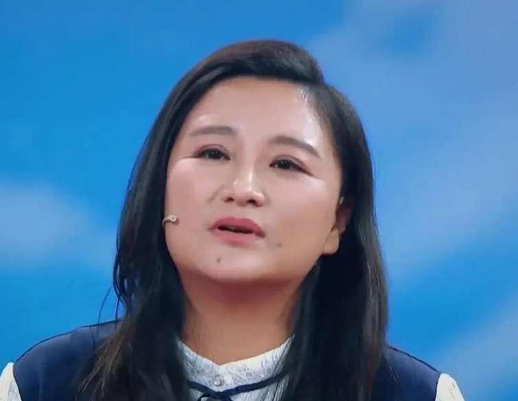 贾玲减肥前后的对比照片,贾玲减肥近照曝光