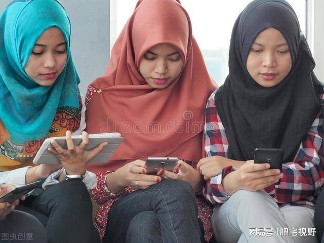 去马来西亚打工一年能赚20万,放弃了月薪8000的工作进厂