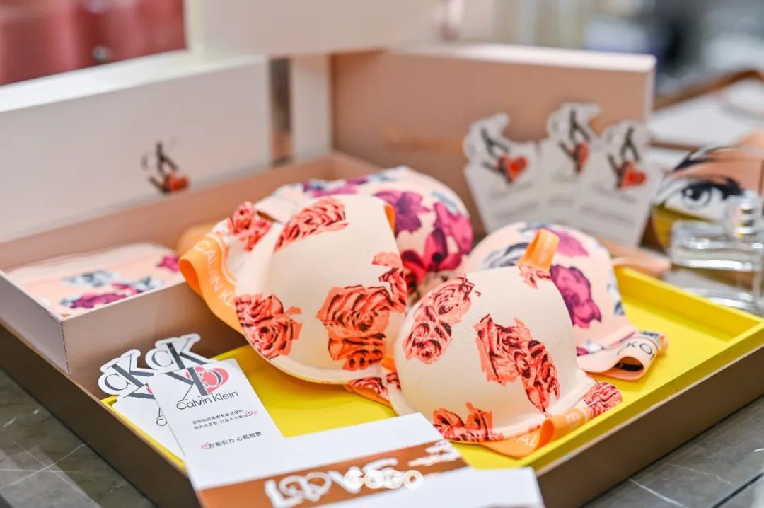 七夕送女友礼物小ck情人节限定,七夕礼物送男朋友推荐ck