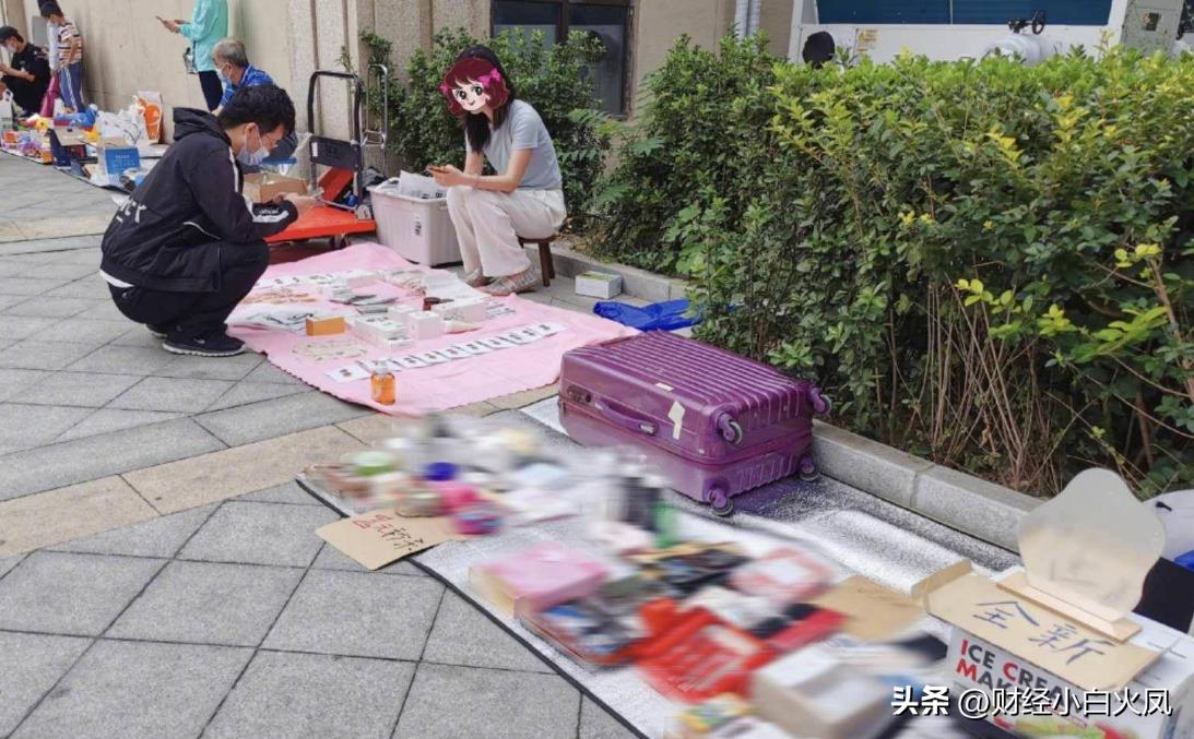 地摊经济需要准备什么,地摊经济需要租摊位吗