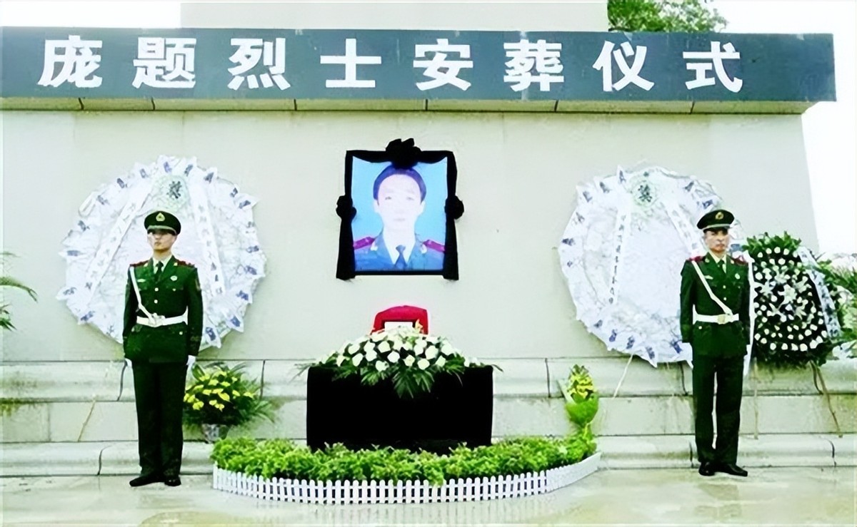 儿子牺牲母亲生双胞胎视频,天津爆炸牺牲双胞胎