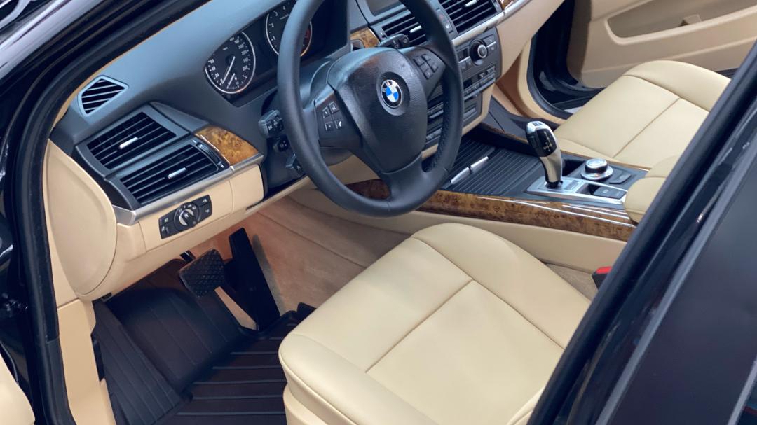 14款宝马x5老改新过程,2011款宝马x5翻新修复