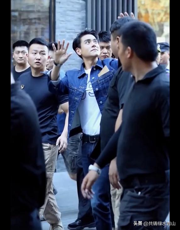 领导新春慰问一线员工,领导慰问一线女职工