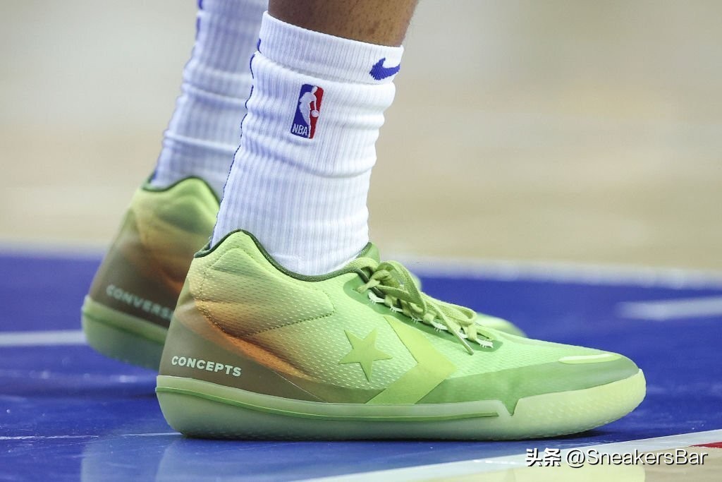nba球星上脚球鞋pg,每日nba球星上脚球鞋