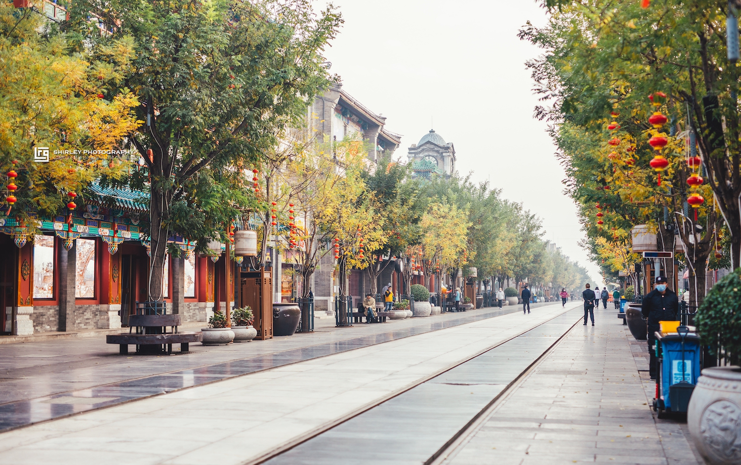 人气不再的北京前门大街，本地人不去，外地游客拍完照就走