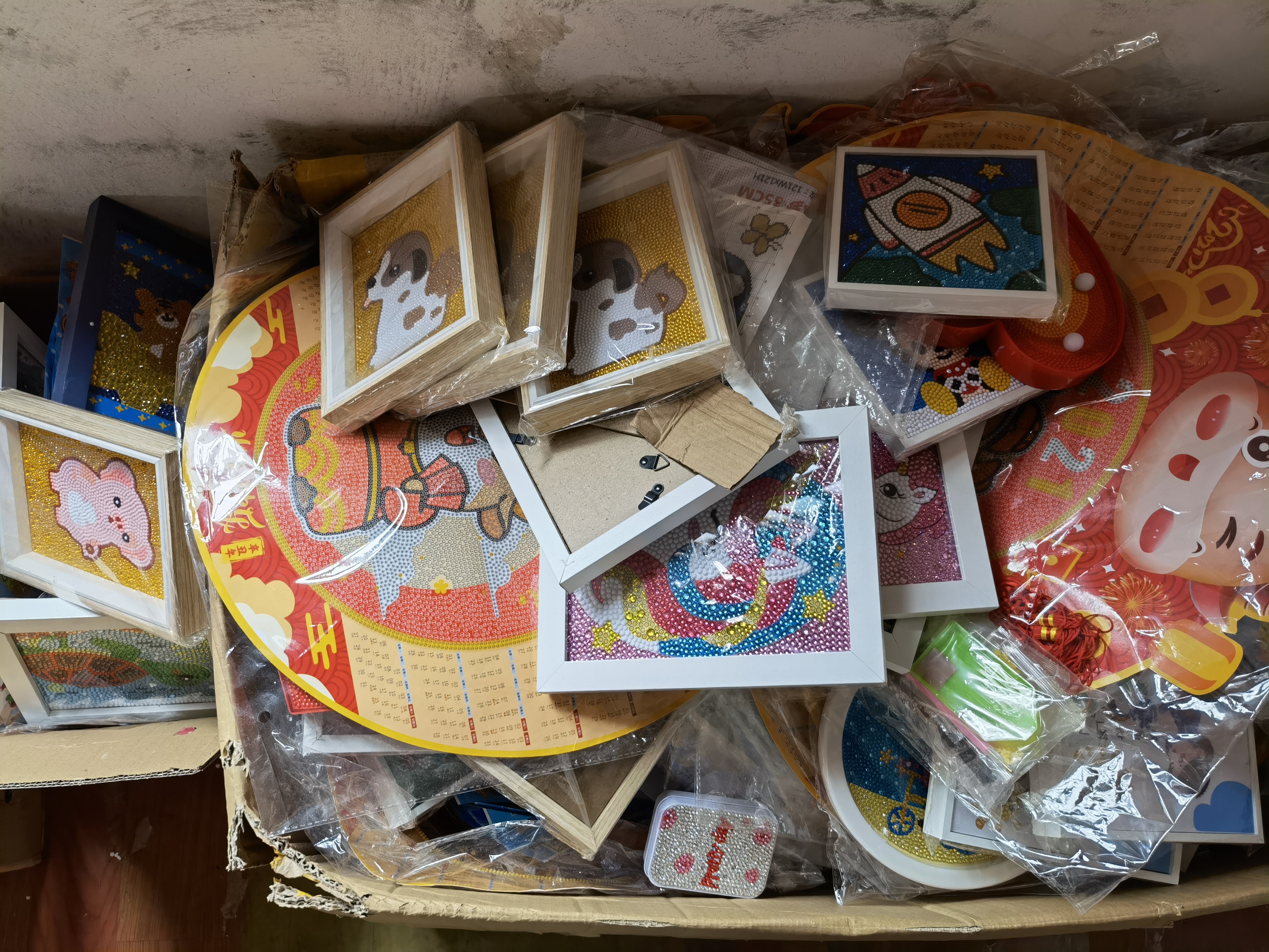 400人玩虚拟游戏被骗,400多人陷入钻石画骗局