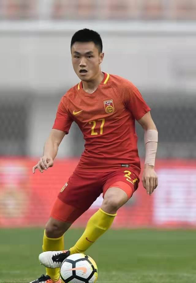 韦世豪独中两元,韦世豪自评中国足球