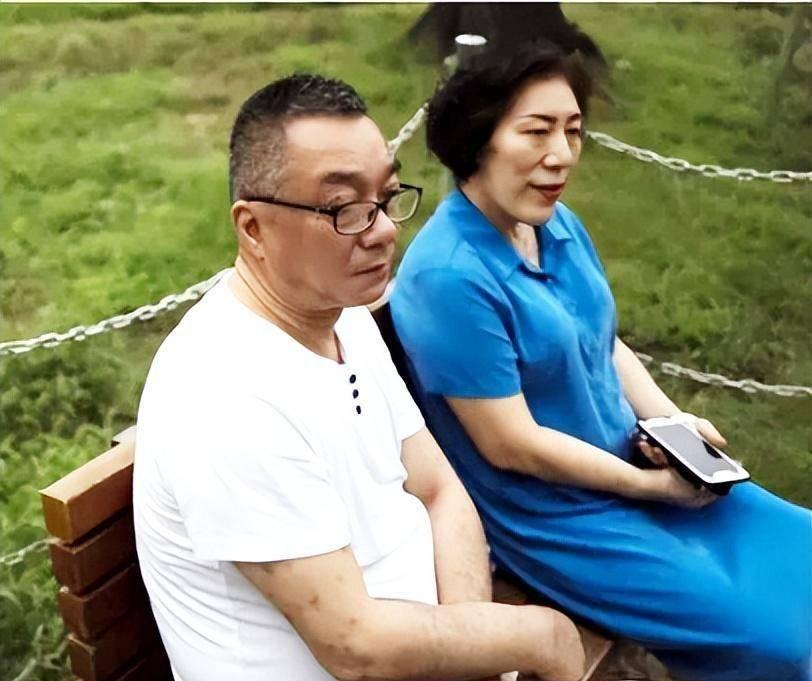 乔任梁母亲走出丧子之痛,乔任梁抑郁症突发情况