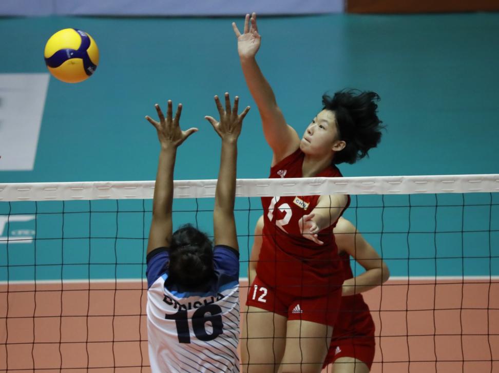 中国女排3连胜全程回放,中国女排3-0横扫印度女排有直播吗