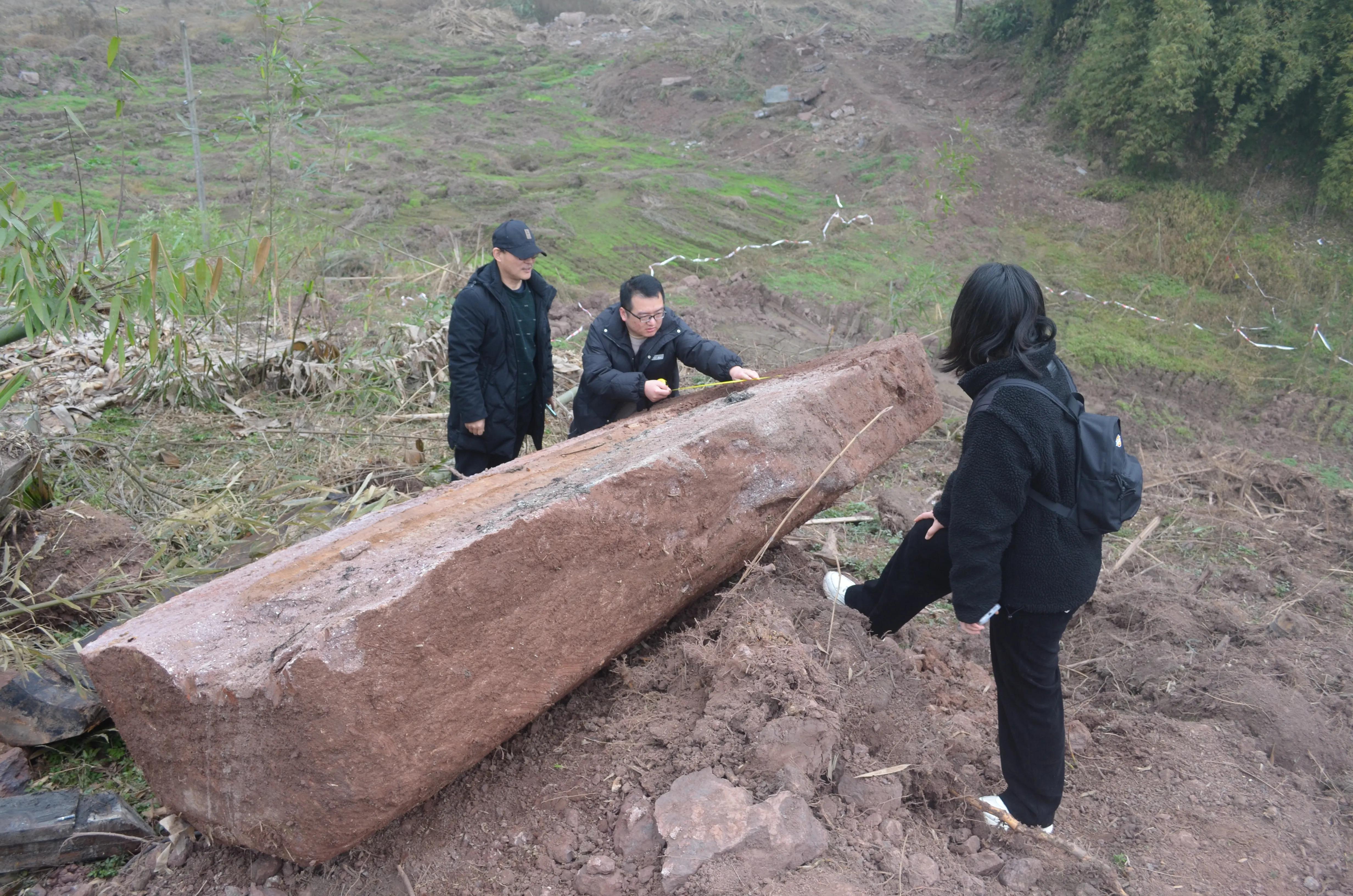 沐川县汉代古墓,沐川挖出百年古墓的是谁