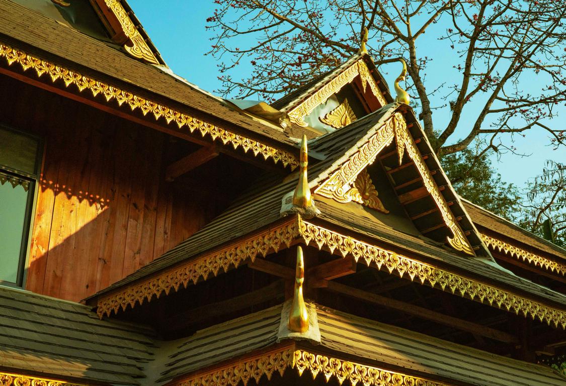 骂版纳是因为你没走出告庄玩版纳跟着小姐姐们走你才晓得味道