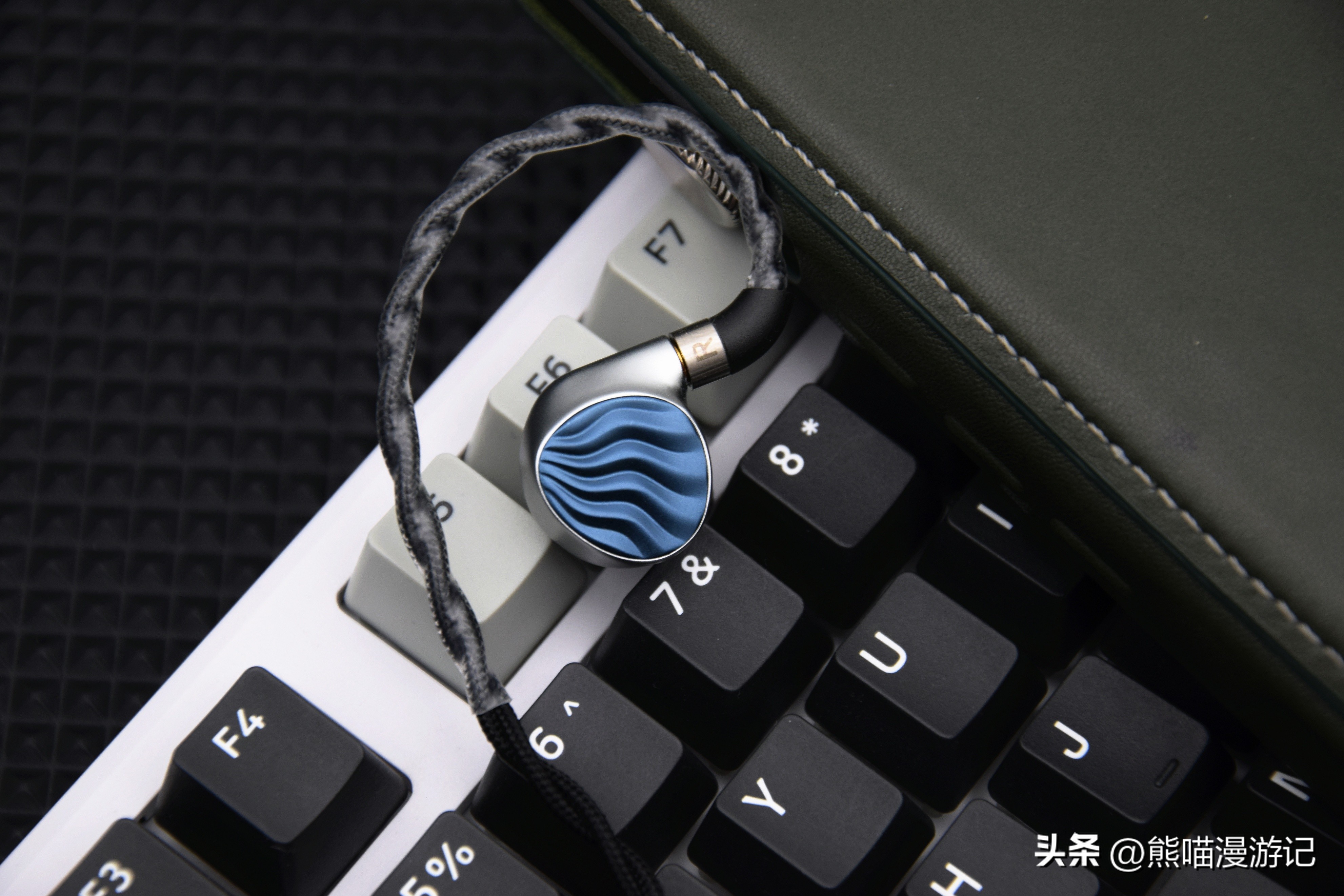 头戴HIFI蓝牙耳机如何选,不入耳蓝牙耳机评测不漏音推荐