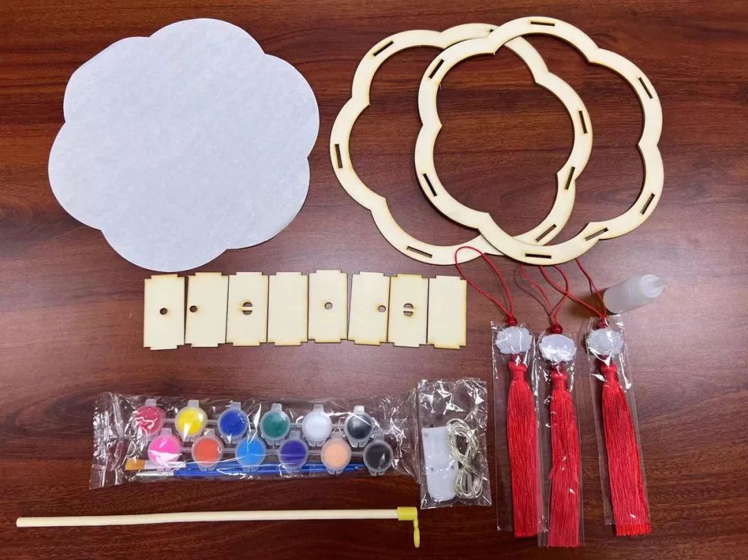 来吧~展示！谁能拒绝花灯版“冰墩墩”“雪容融”