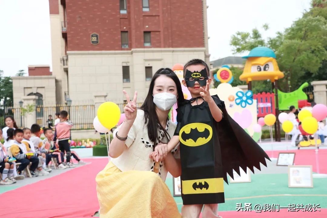 六一环保时装秀视频,幼儿园六一儿童节环保时装秀