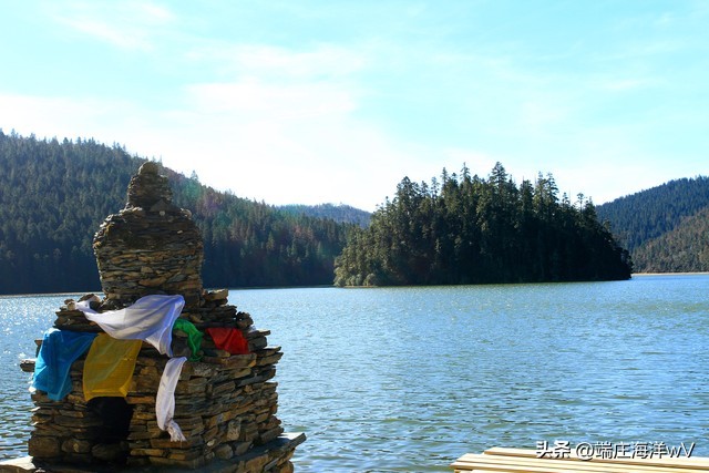 到云南昆明旅游必去的景点有哪些,云南香格里拉旅游攻略必去景点