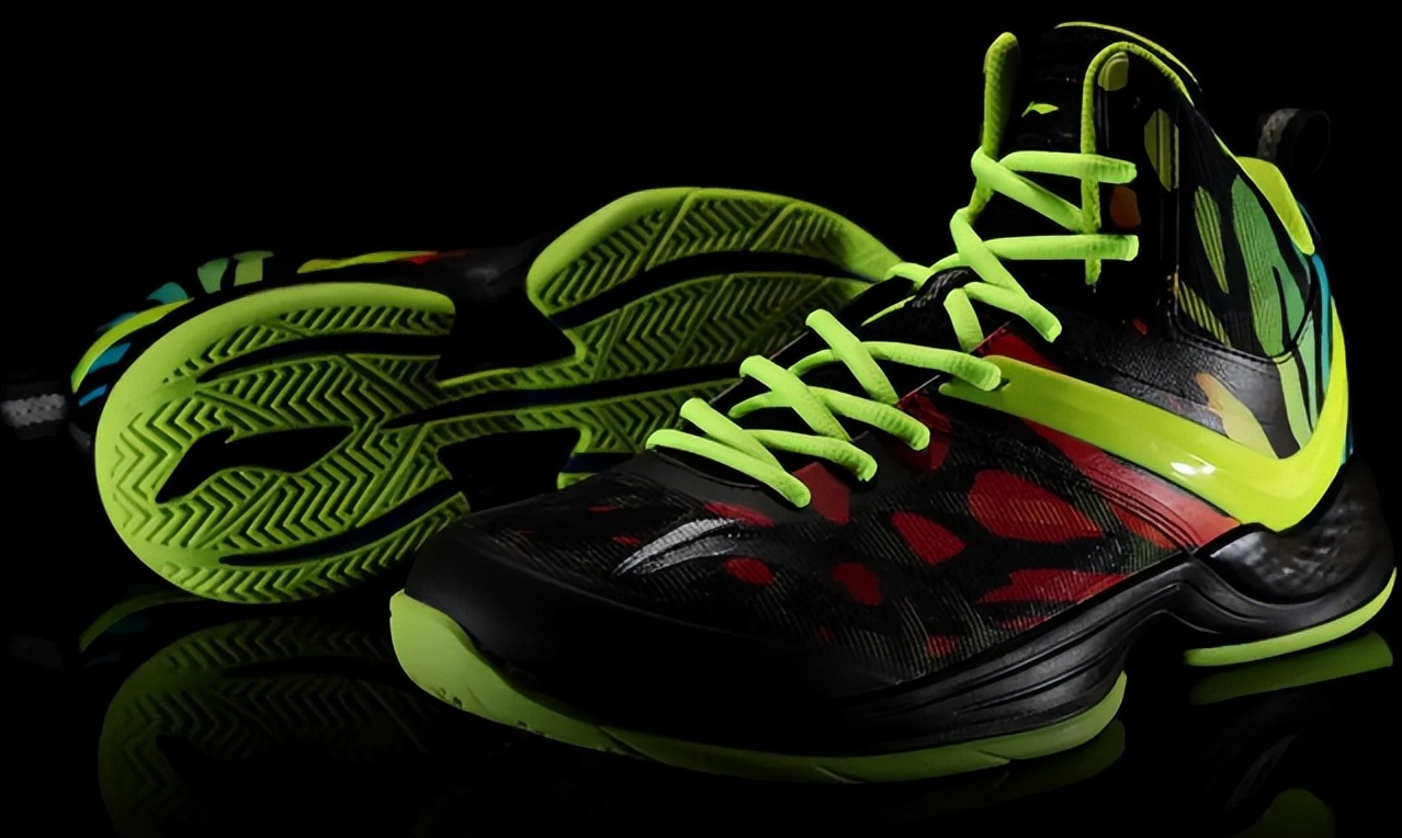 李宁gforce9000extrastrong,李宁超轻篮球鞋哪代最好