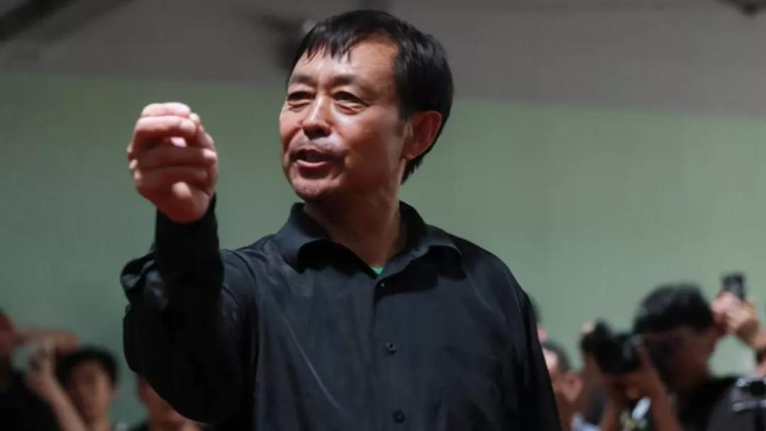 比马保国还丢人！“爱国”拳手翻车背后，一个行业黑幕被揭穿了