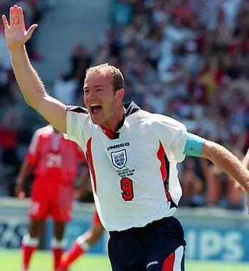 阿兰希勒为什么没入选02年英格兰,阿兰希勒个人集锦