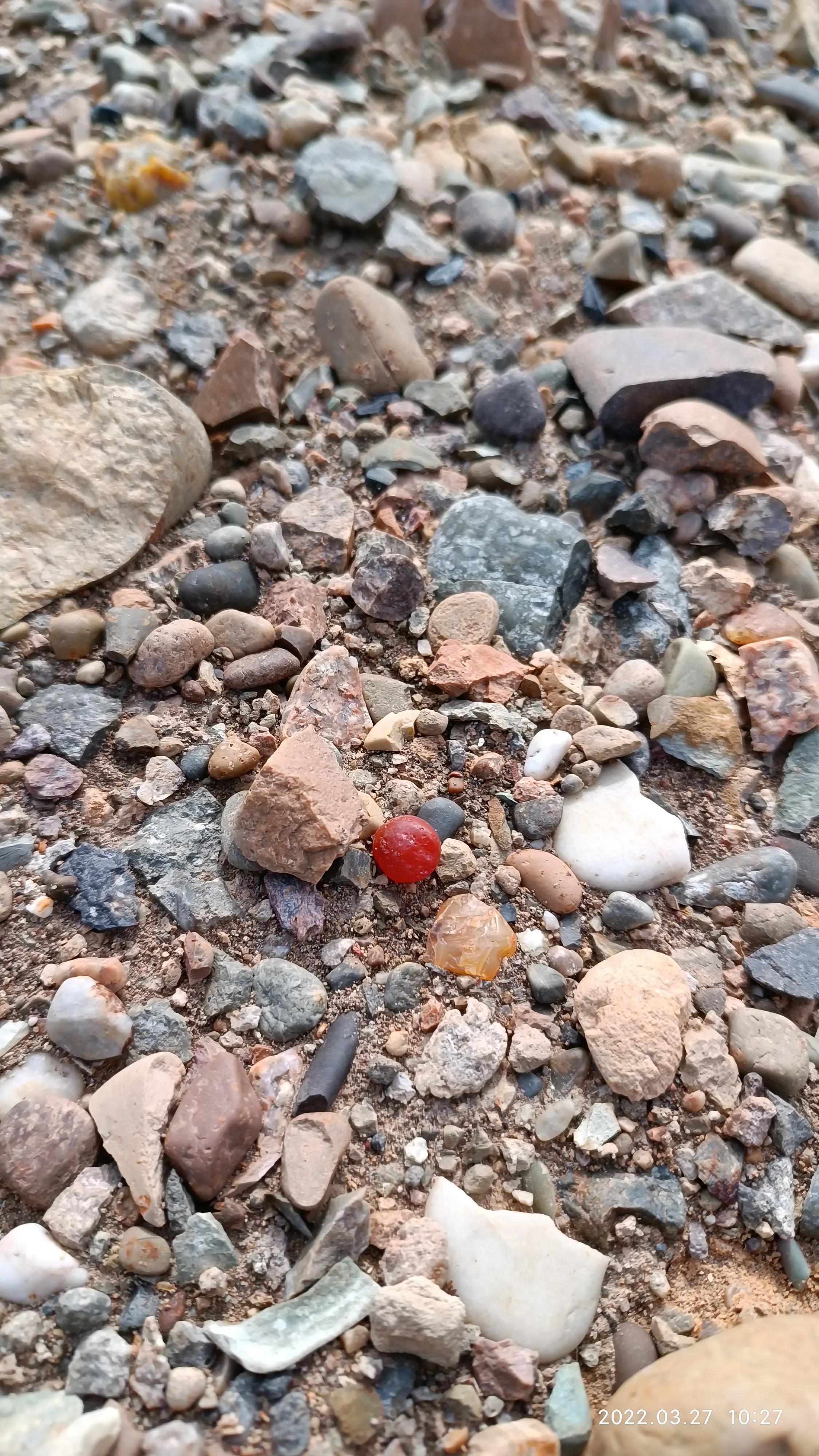 去戈壁捡石头,新疆戈壁捡石头