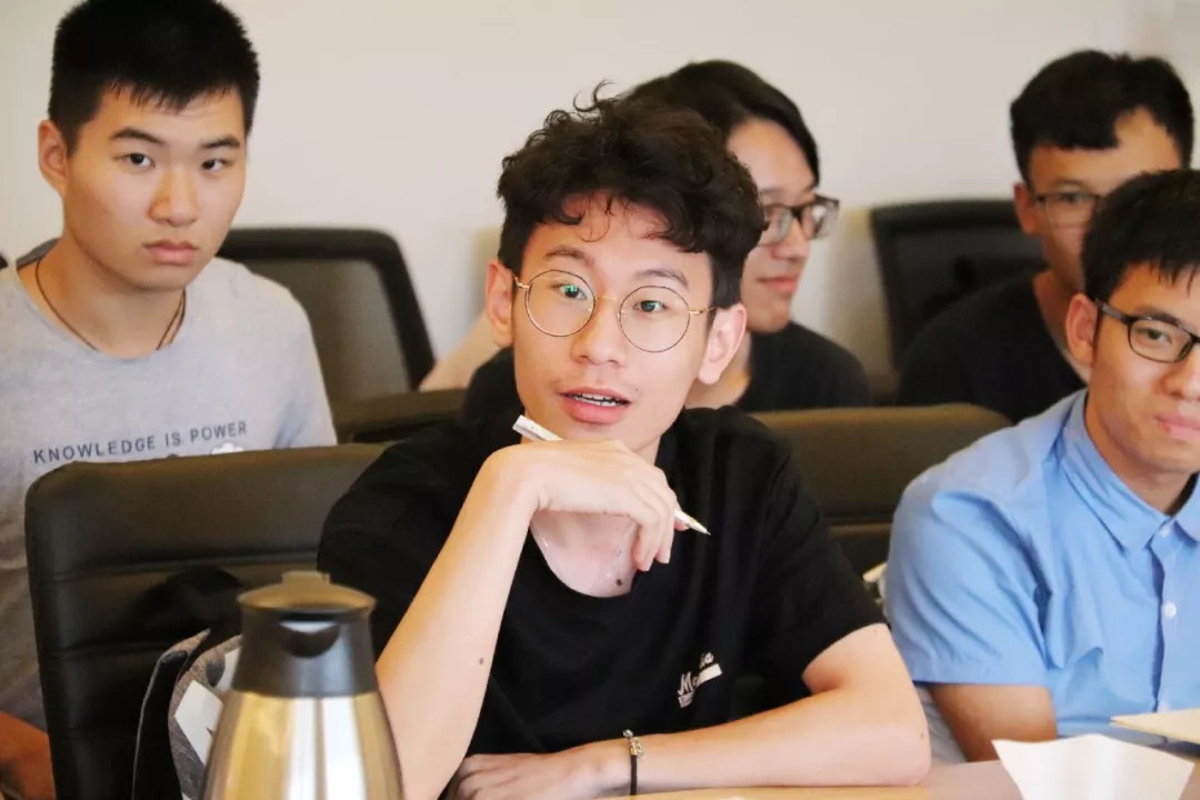 最容易“进去”的专业，为啥是会计？网友：毕业三年失联10个同学