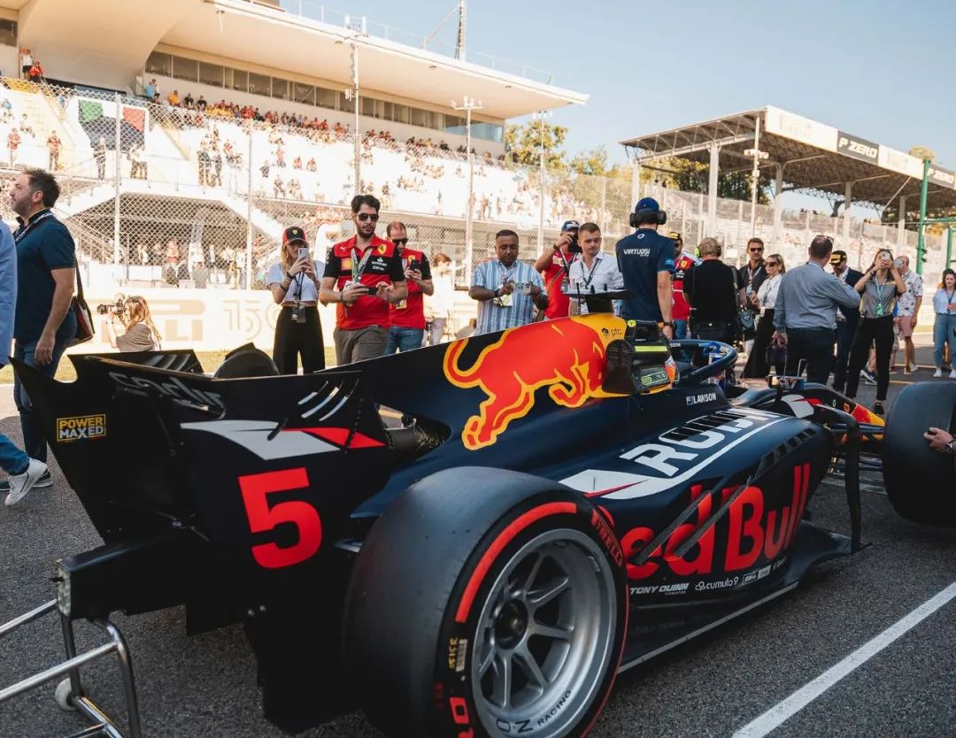 formula1赛车服,formula1赛车解说