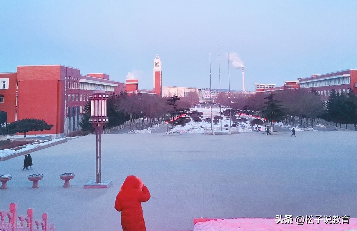 东北师范大学，算不算顶流的师范类大学？听听高中老师怎么说