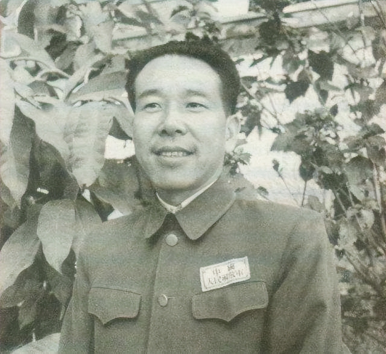 开国上将黄永胜延安开酒楼，陈赓去“捧场”：要钱没有，要命一条