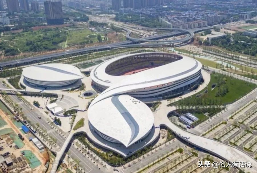 武汉专业足球场最新进展,武汉塔子湖足球场