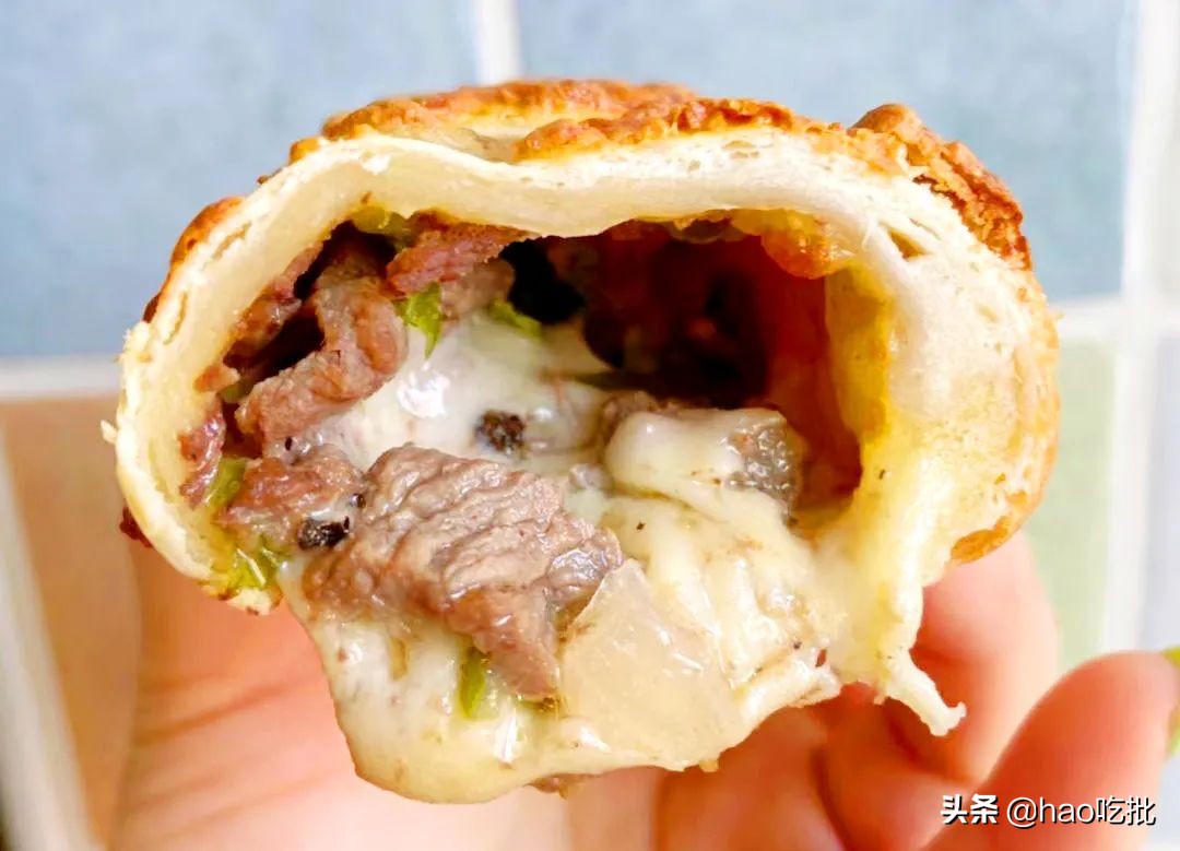 拉丝的网红牛肉芝士卷！大片牛肉看得见，皮香肉嫩，一口就上瘾