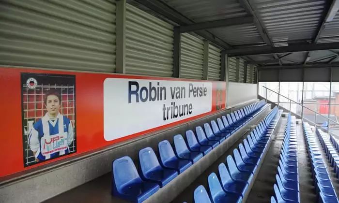 天外飞仙罗本,足球明星罗宾范佩西