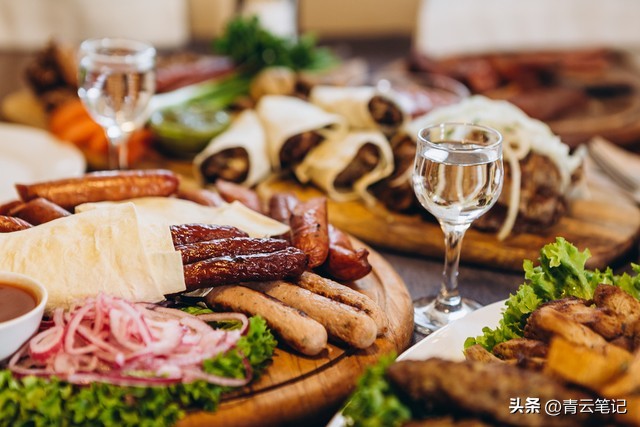 俄罗斯是一个有钱的国家吗,俄罗斯特殊时期还能旅游吗