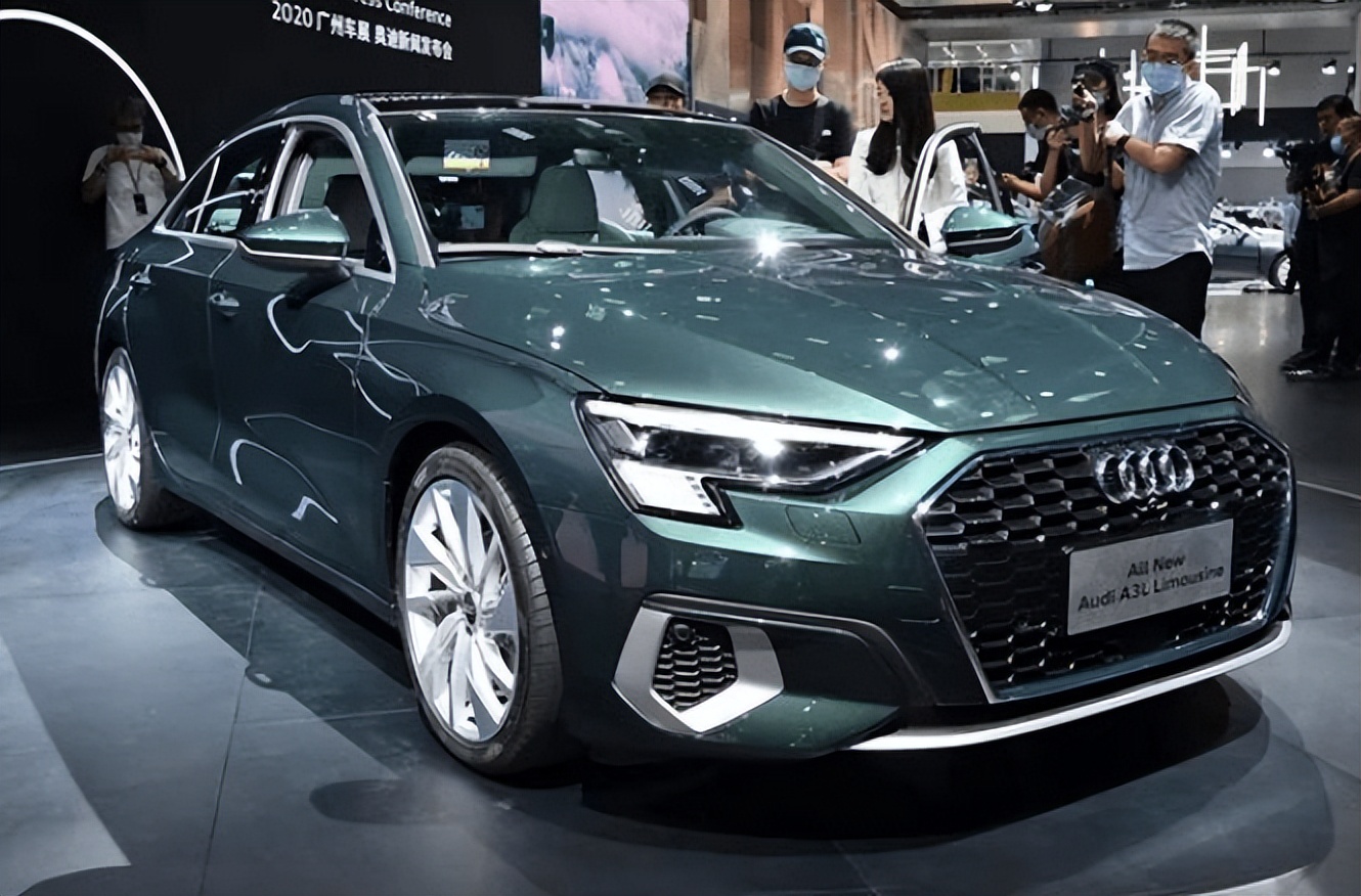 手握40万买奥迪a7l,奥迪a3l最低配值得买吗