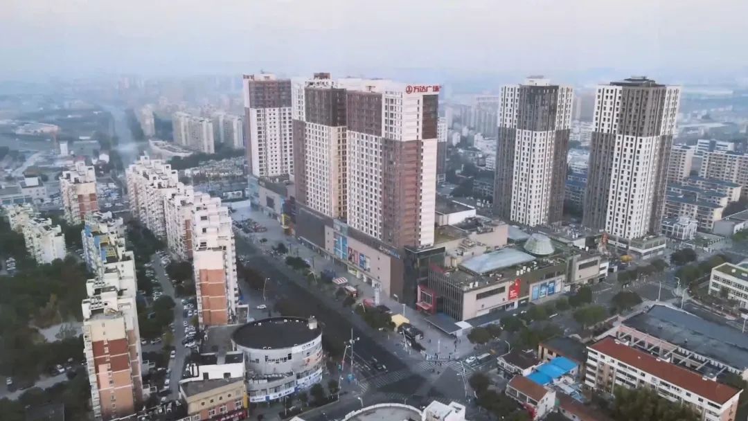 【学习贯彻*党**的二十大精神引领区新征程】周浦镇：服务“周”到、办事靠“浦”，全力打造投资创业的沃土