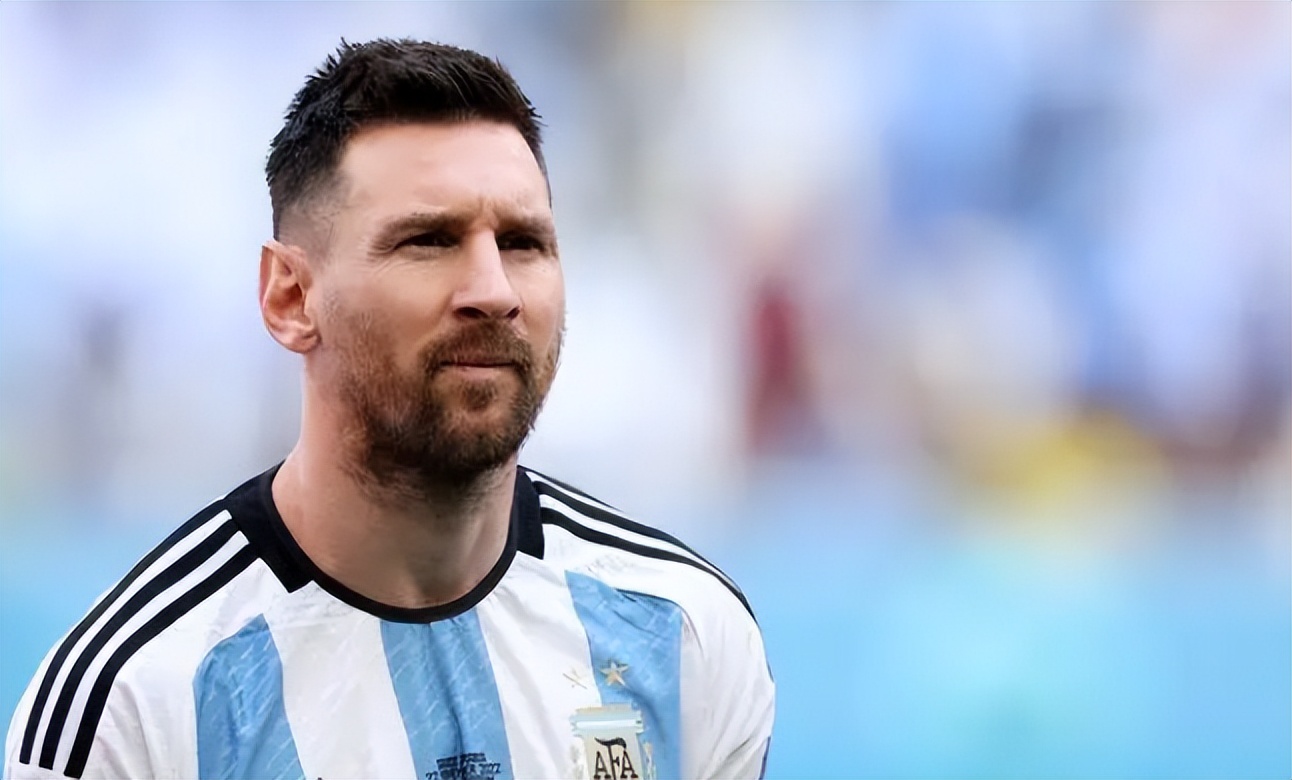 沙特奖励球员劳斯莱斯幻影,沙特一人奖励一台劳斯莱斯