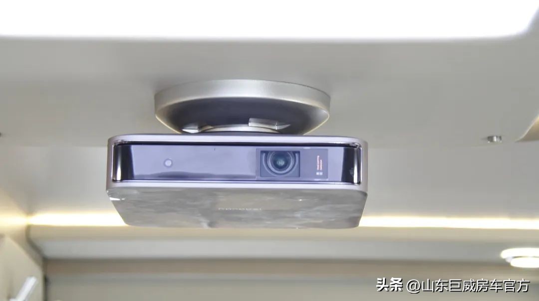 178万依维柯双拓展房车,依维柯b型房车