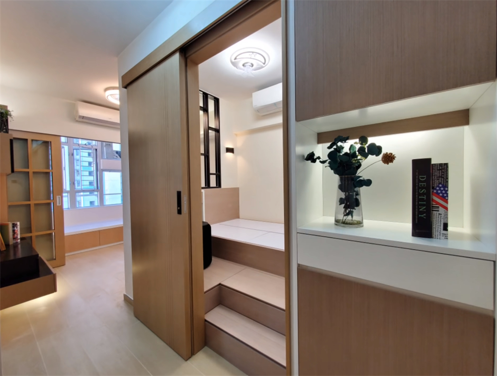 香港蜗居30平米一家三口穷开心,香港一家三口蜗居30平