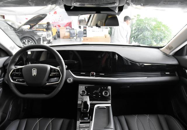 国民新标杆口碑好的中型车奔腾b70,奔腾b70新款2024款值不值得买