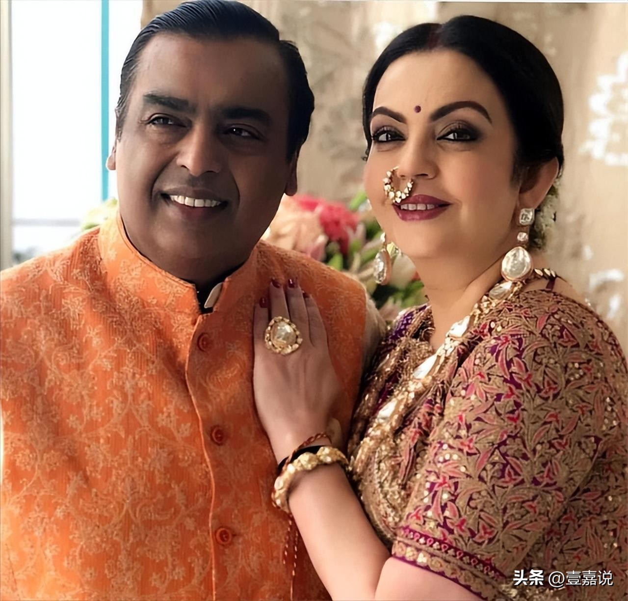 印度首富之妻有多壕,印度首富的妻子手机壳